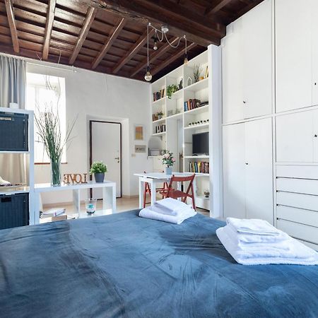 Cozy Studio Campo De Fiori Rzym Zewnętrze zdjęcie